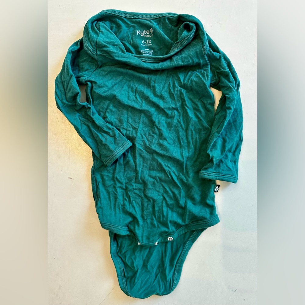 Kyte Baby Emerald Long Sleeve Bodysuit